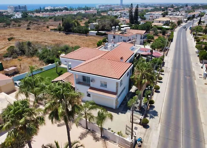 Nissi Diamond Mansion Villa