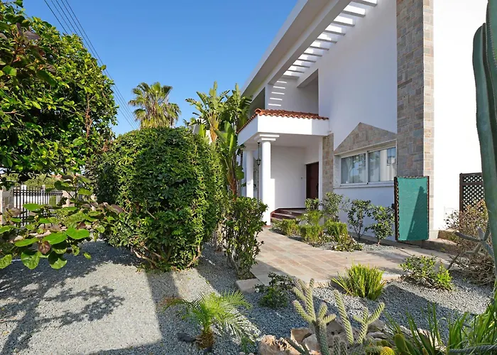 Nissi Diamond Mansion Villa