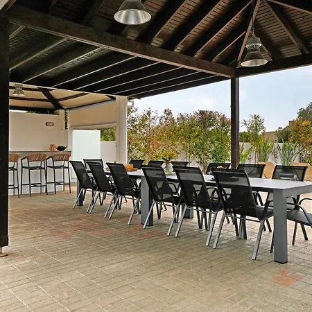 Nissi Diamond Mansion