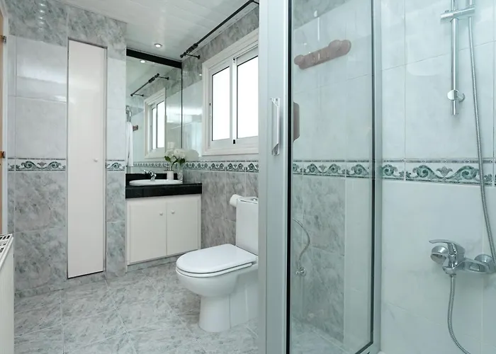 Nissi Diamond Mansion *