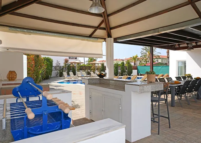 Nissi Diamond Mansion Villa