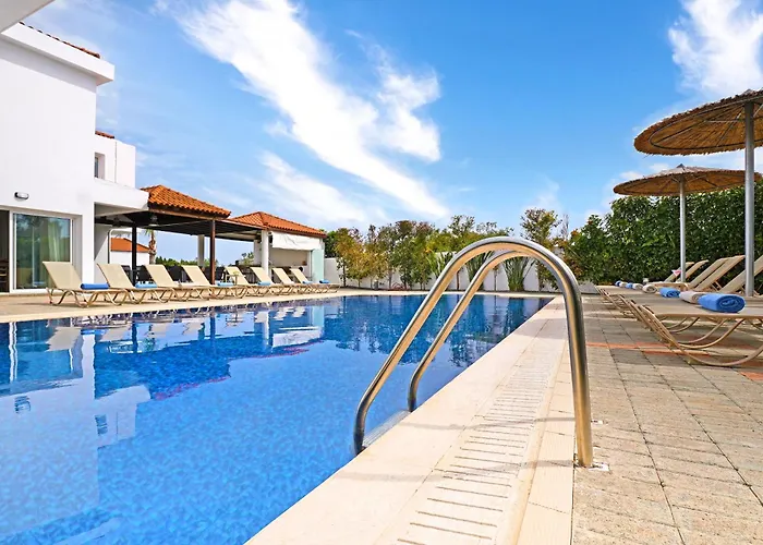 Vila Nissi Diamond Mansion *