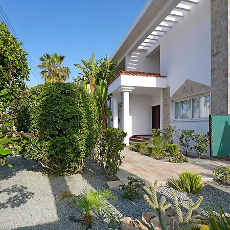 Nissi Diamond Mansion Villa