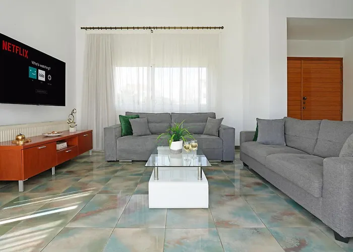 Nissi Diamond Mansion