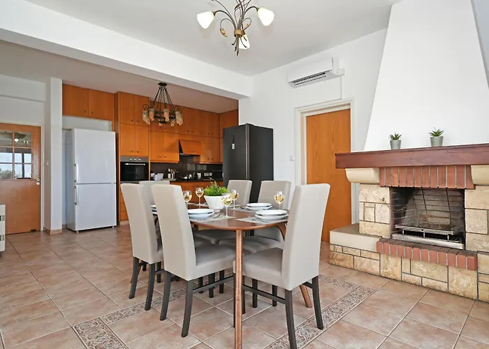 Nissi Diamond Mansion